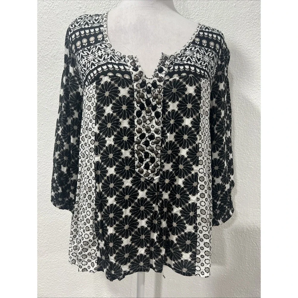 STYLE &CO. Blouse Long Sleeves Black White Floral Beaded Pullover Flared PS